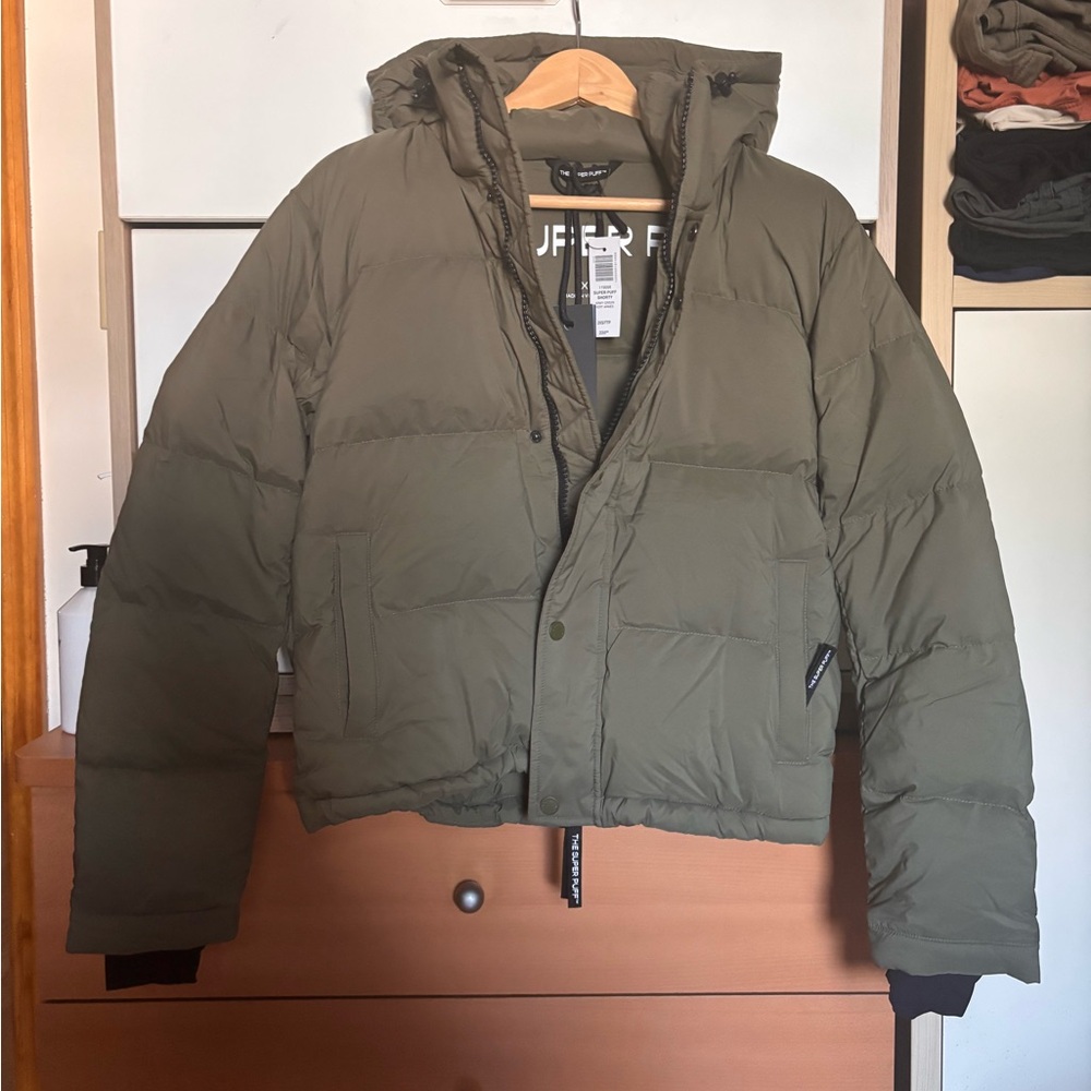 Aritzia Super puff Shorty Army Green 2XS